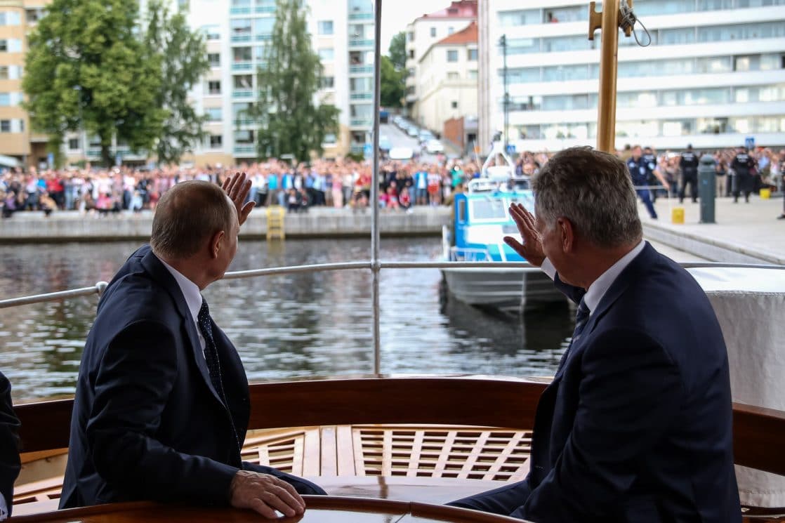 Sauli Niinist Ja Vladimir Putin K viv t Puhelinkeskustelun Verkkouutiset sauli-niinist-ja-vladimir-putin-k-viv-t-puhelinkeskustelun-verkkouutiset