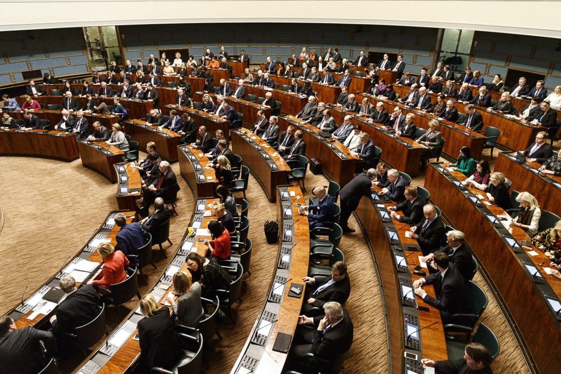 Kansa ei saa selvää poliitikkojen ja virkamiesten kielestä Verkkouutiset