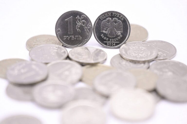 RUSSIA - ECONOMY - RUBLE