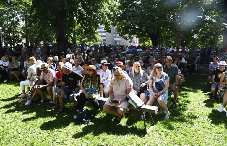 SuomiAreena: Häpeäisit edes!