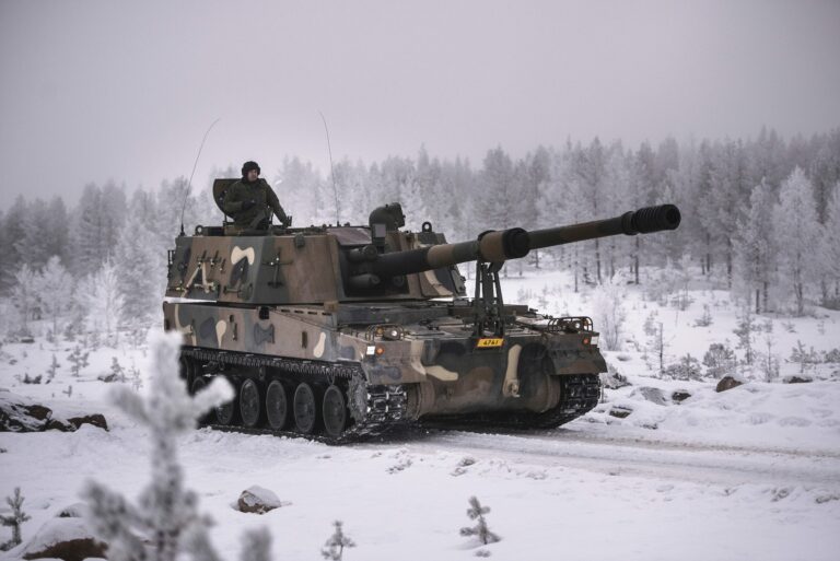 Maavoimien vaikuttamisharjoitus Rovajärvellä