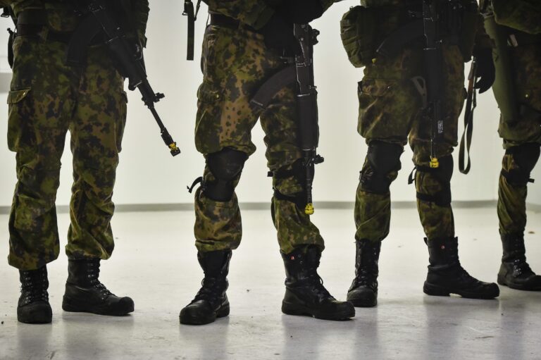 Kaartin jääkärirykmentti harjoittelee pääkaupunkiseudulla