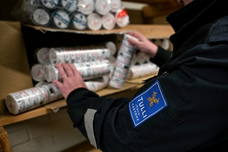 Tulli on tutkinut ammattimaista nuuskan salakuljetusta Ruotsista Suomeen