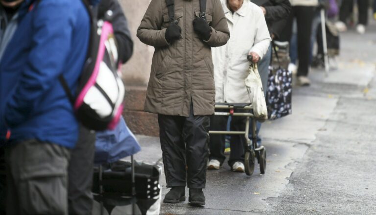 Leipäjono Helsingissä