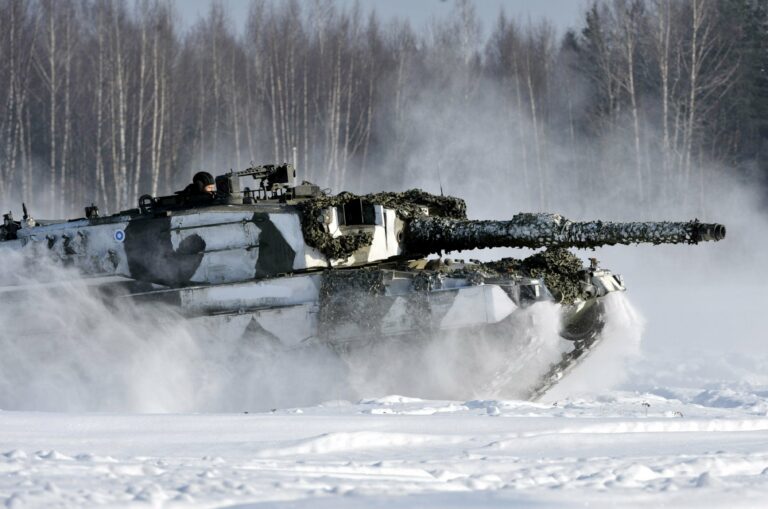 Parolan panssariprikaati - maavoimien talvitoimintaa - mediapäivä