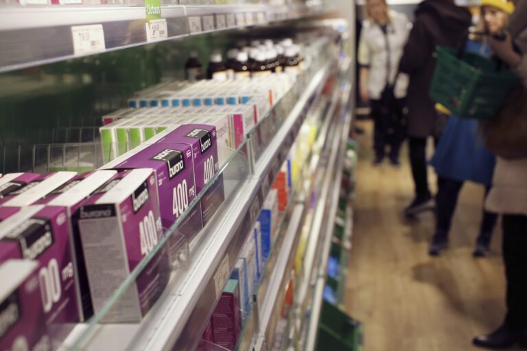 Kipu- ja kuumelääkkeitä apteekissa