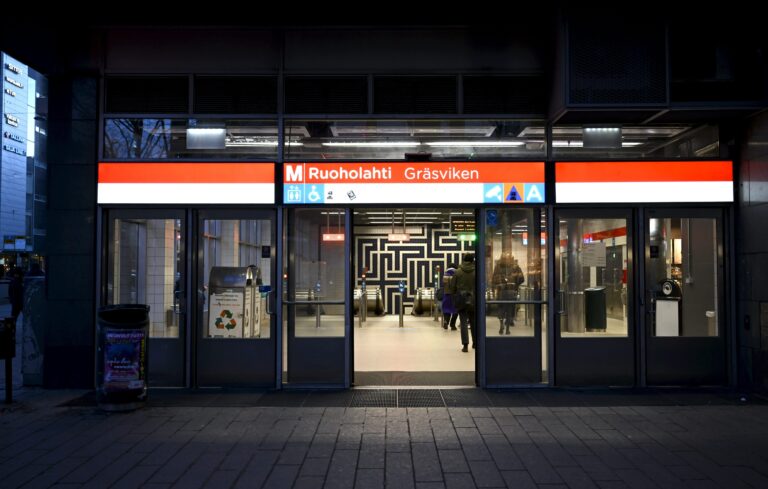 Ruoholahden metroasema