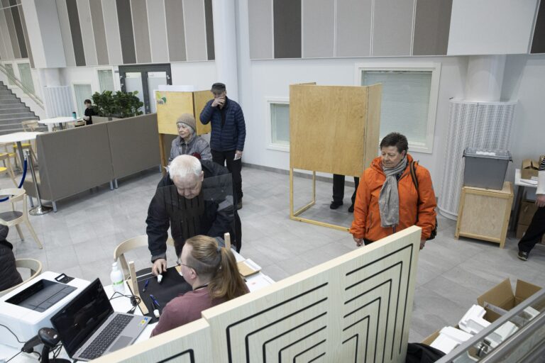 Ennakkoäänestäminen