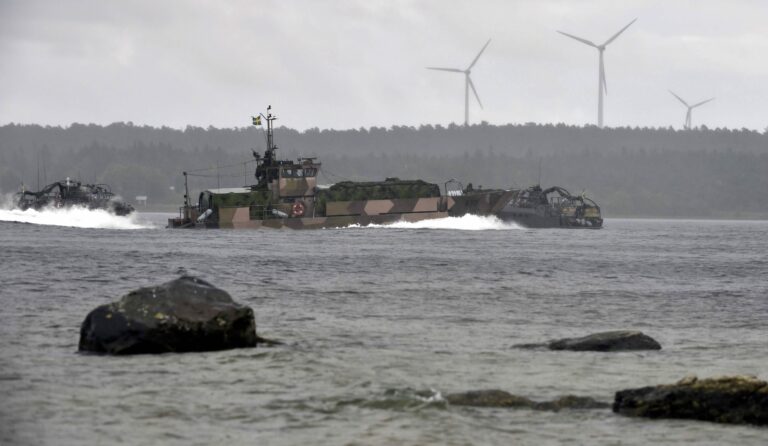 Aurora 17 -sotaharjoitukset