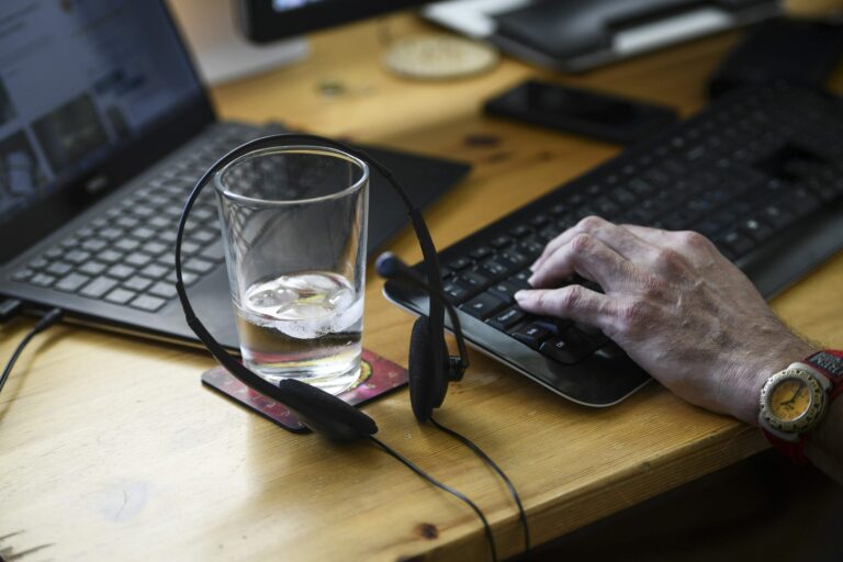 Etätyöläinen ja helle