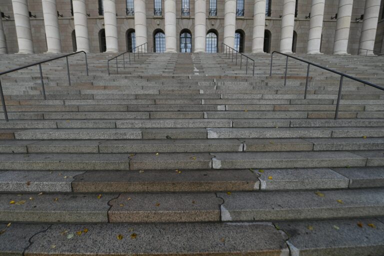 Eduskunnan täysistunto