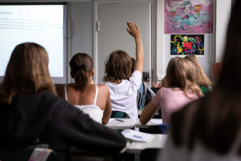 Äidinkieli - peruskoulu