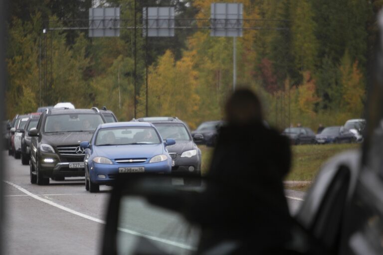 Liikennettä Vaalimaan raja-asemalla