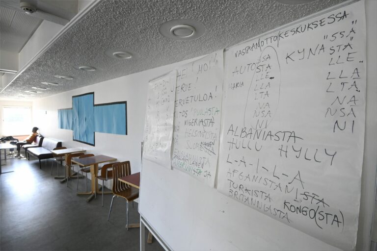 Sisäministeriön tilaisuus medialle: Miten ratkotaan haasteita Ukrainasta paenneiden vastaanottamisessa?