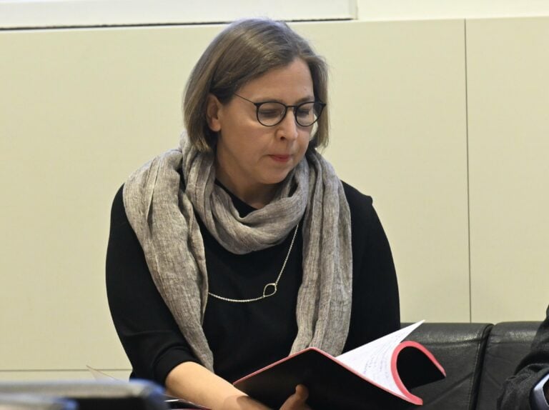 VTV:n ex-pääjohtaja Tytti Yli-Viikari tuomittiin käräjillä sakkoihin virkarikoksista ja kavalluksesta - hovin pääkäsittely alkaa