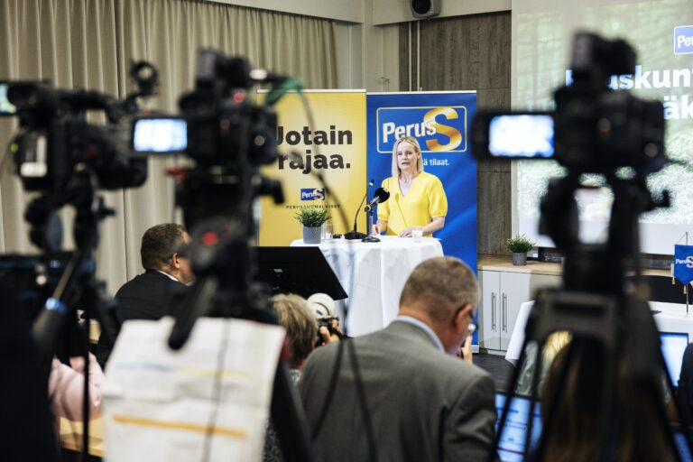 Perussuomalaisten eduskuntaryhmän kesäkokous Kokkolassa