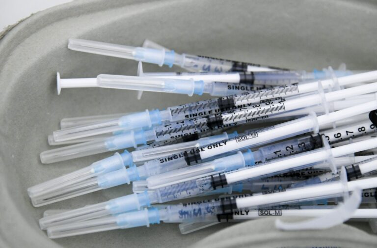 Koronarokote ikäihmisille