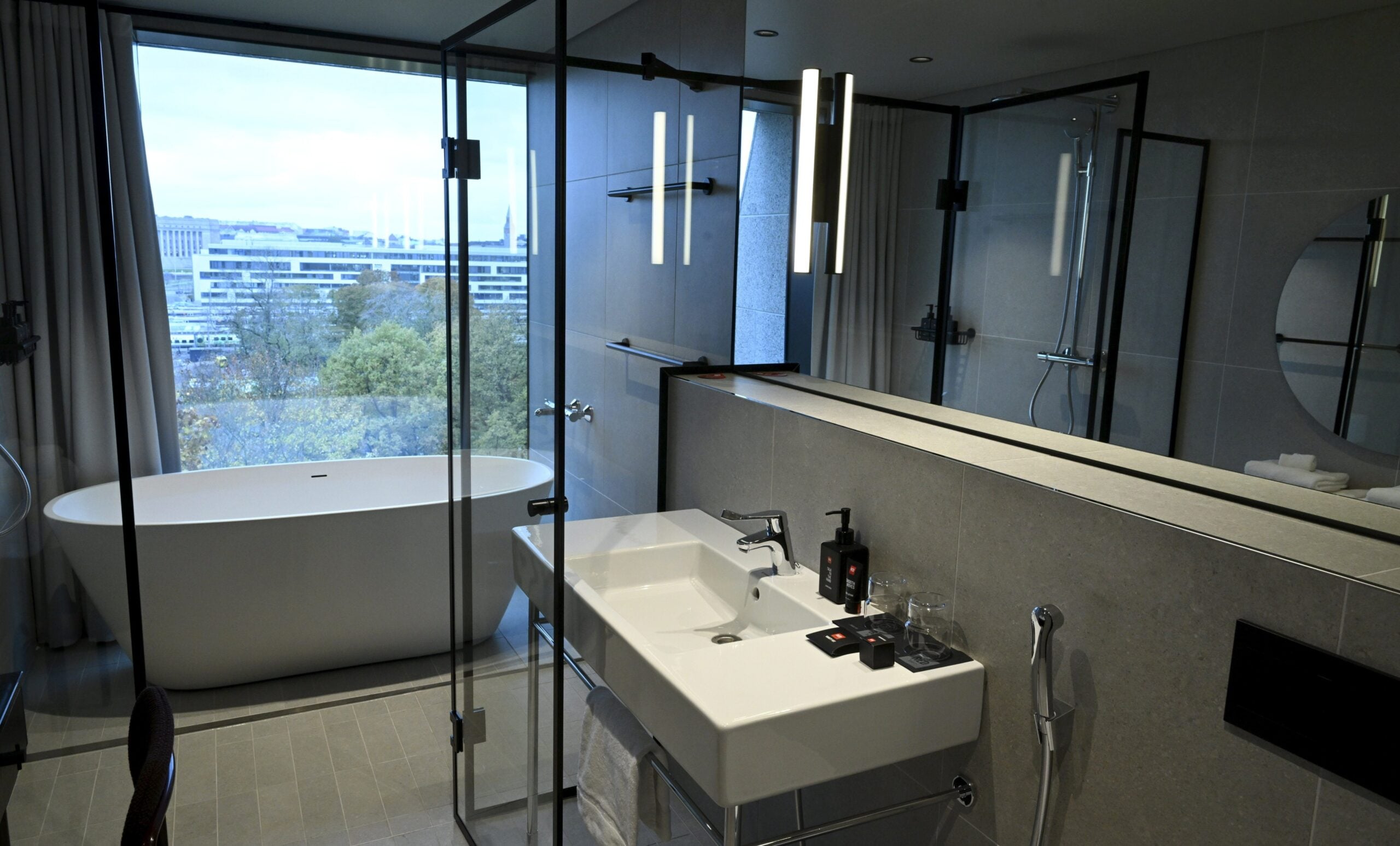 Epävarmuus ja suunnitelma uudesta verosta huolettavat matkailualaa