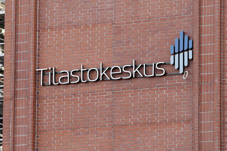 Millainen on hallituksen kaavailema perhevapaamalli?