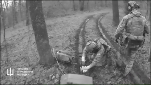 Kuvakaappaus sotilastiedustelun jakamalta videolta.