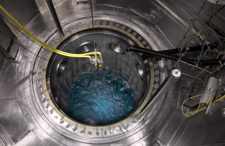 OL3 EPR -projektin aamukahvit medialle