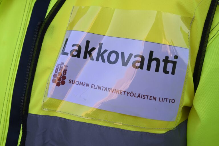 Lakkovahdit HKScanin tehtaalla Vantaalla