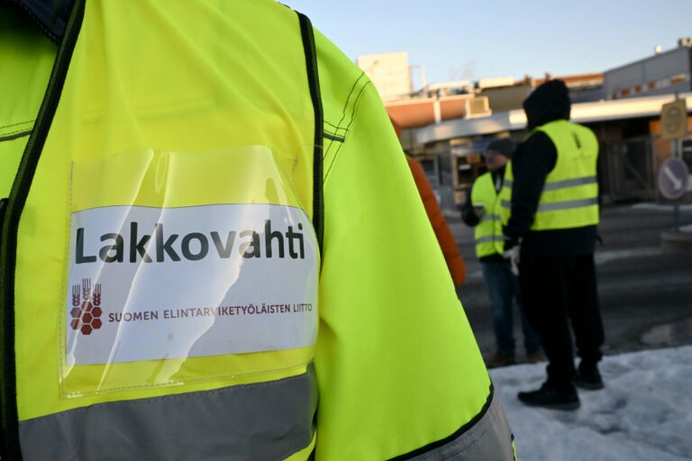 Lakkovahdit HKScanin tehtaalla Vantaalla