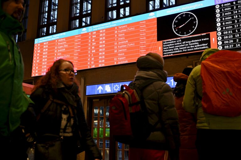 Junaliikenne - lakko - ratavauriot