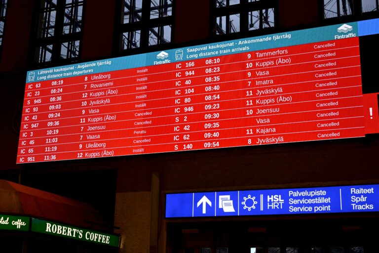 Junaliikenne - lakko - ratavauriot