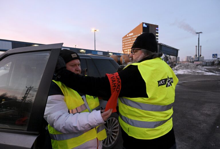 SAK:n liittojen poliittiset lakot
