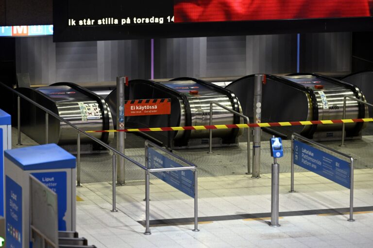 Lakot iskevät tänään ihmisten arkeen - laajoja vaikutuksia muun muassa bussi- ja junaliikenteeseen