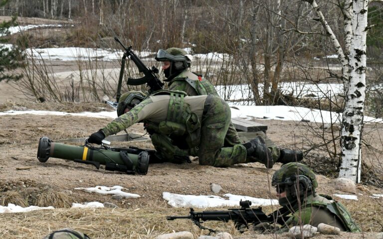 Maavoimien kokonaistulenkäytön esittelytilaisuus medialle