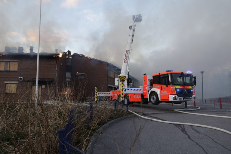 Koulu palaa Espoossa