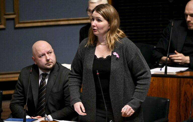 Eduskunnan täysistunto