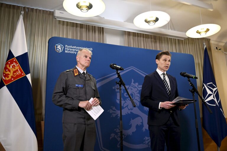 Naton maavoimien johtoportaan perustaminen Suomeen