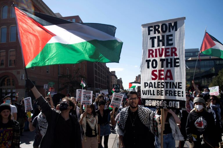 Demonstration in front of the White House to mark one year of the war in Gaza