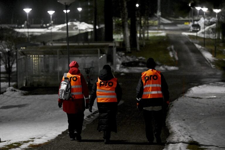 Lakot alkamassa teknologiateollisuudessa ja kemianteollisuudessa?