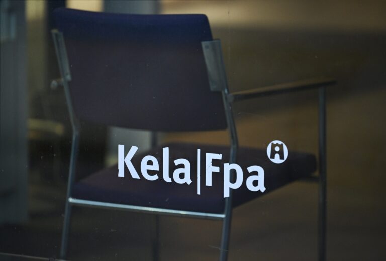 Miten kritisoitua Kela-korvausmallia muutetaan?