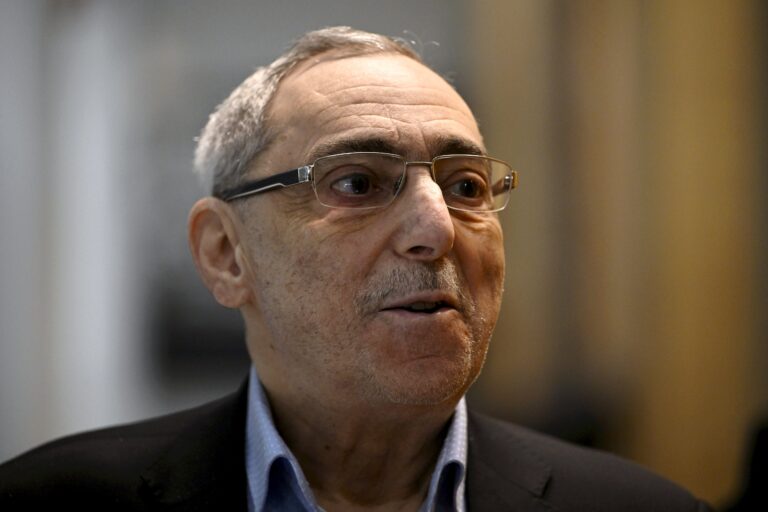 Kansanedustaja Zyskowicziin kohdistunut pahoinpitely Helsingin käräjäoikeudessa