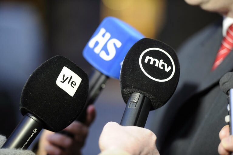 Ilmailualan neuvottelut jatkuivat