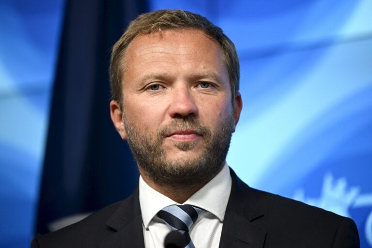 Estonian Foreign Minister Tsahknan