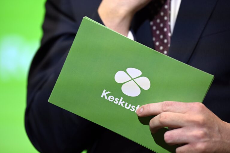 Keskustan vaalistartti ja Keskustaristeily