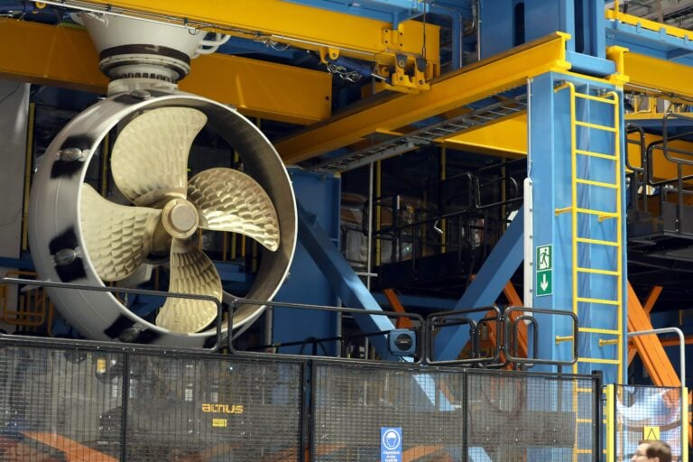 Rolls-Roycen uudistetun Rauman yksikön avajaiset