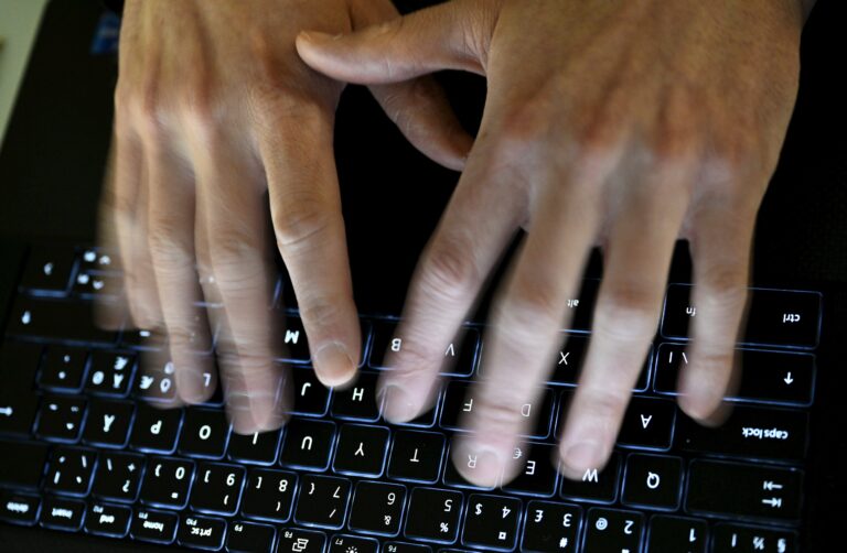 Kloonattua ääntä käytetty toimitusjohtajahuijauksessa Suomessa