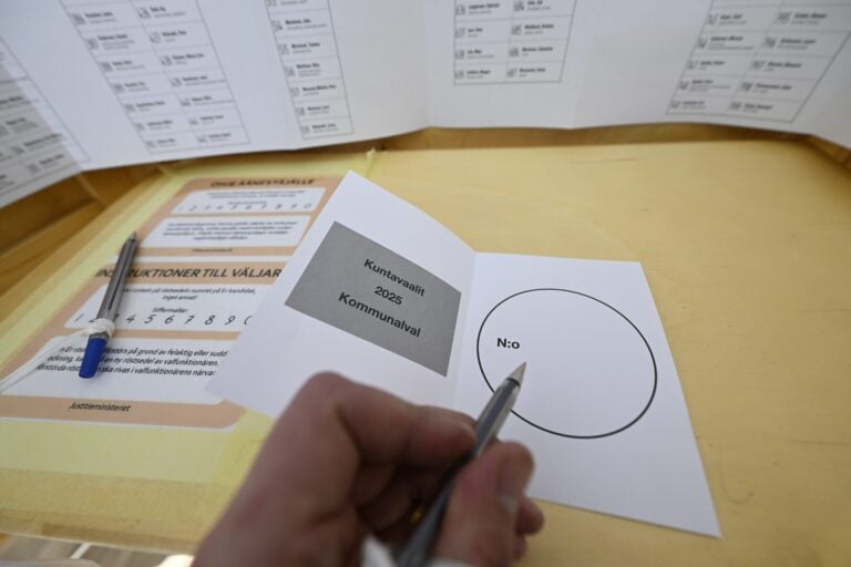 Ennakkoäänestys kunta- ja aluevaaleissa