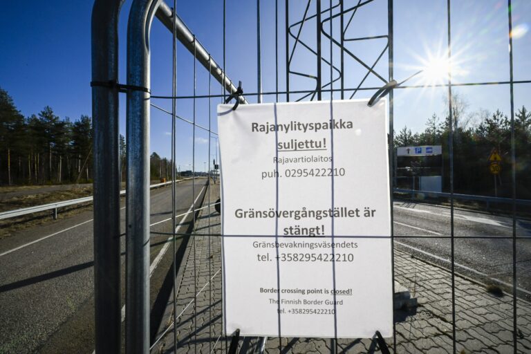 Suljettu Vaalimaan raja-asema