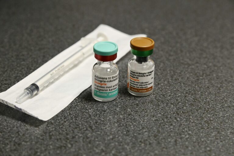 Vyöruusu on yhä yleinen ikääntyneillä, mutta vesirokkorokote vähentää sitä tulevaisuudessa