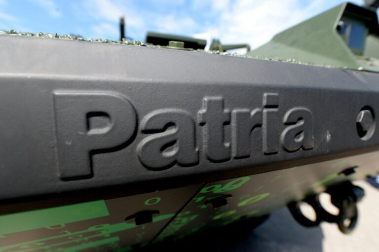Patria esittelee uuden 6x6-ajoneuvon
