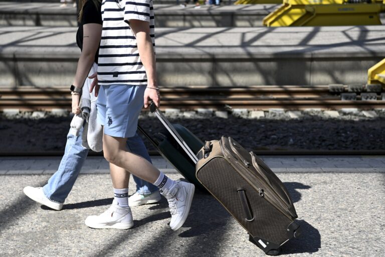 Liikennettä Rautatieasemalla