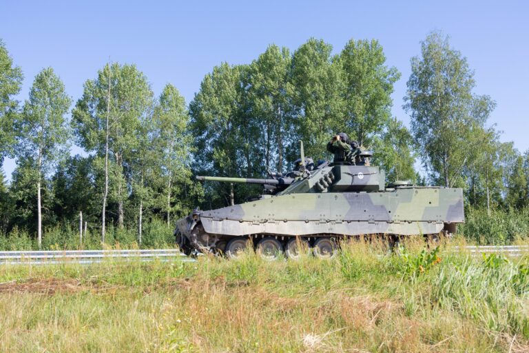 Maavoimien valmiusyksiköt harjoittelevat Etelä- ja Pohjois-Suomessa